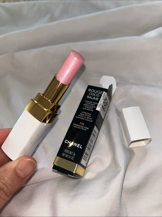 CHANEL Other - Chanel Rouge Coco Baume 772